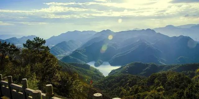 поставщиками